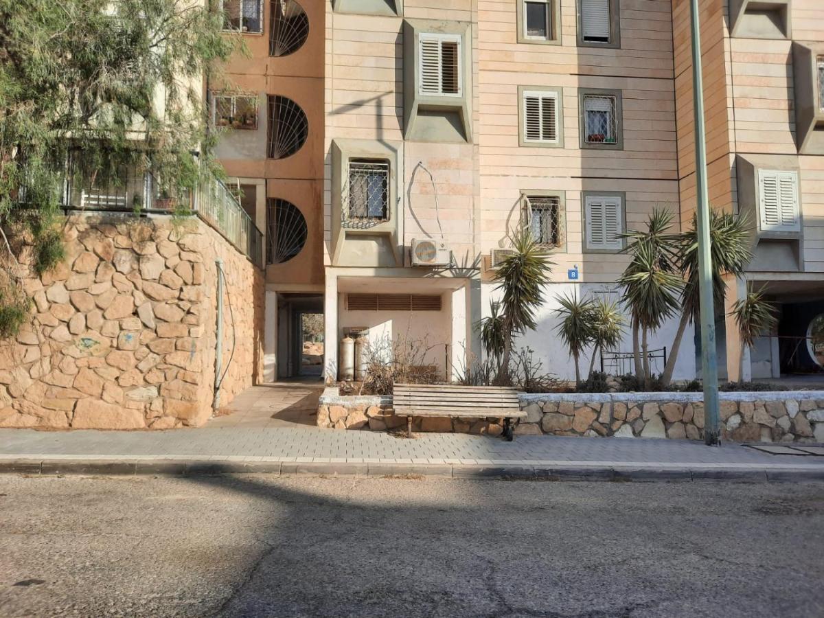 Apartment סלעית 8